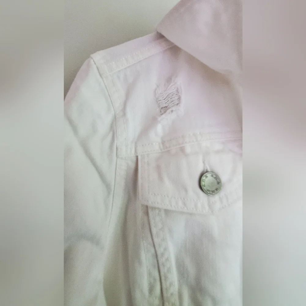 ANA Women's White Cropped Distressed Denim Jacket Size XL - Picture 6 of 8